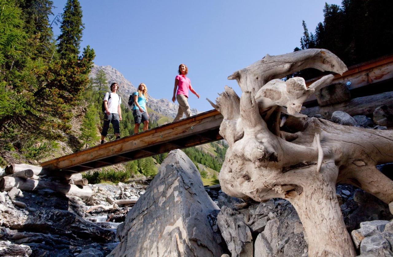 Schloss Hotel & Spa Pontresina Exterior photo